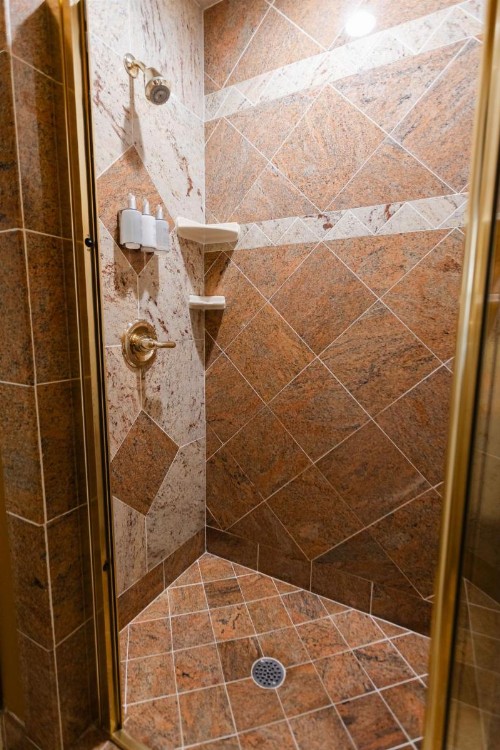 1840s Carrollton Inn - image 34