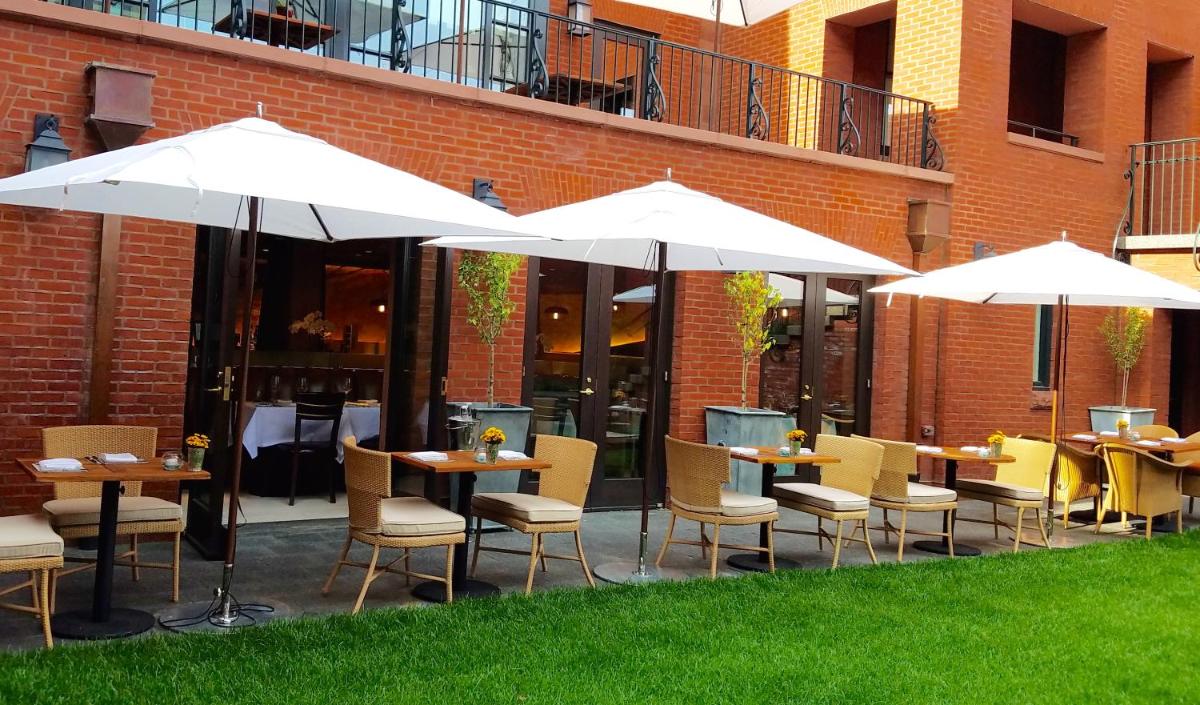 The Ivy Hotel - image 6