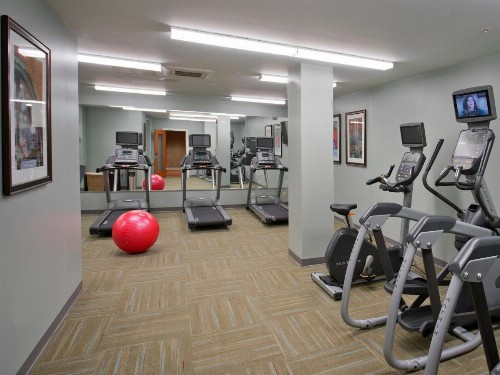 Staybridge Suites Baltimore - Inner Harbor an IHG Hotel - image 2