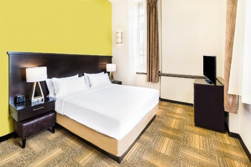 Staybridge Suites Baltimore - Inner Harbor an IHG Hotel - image 4