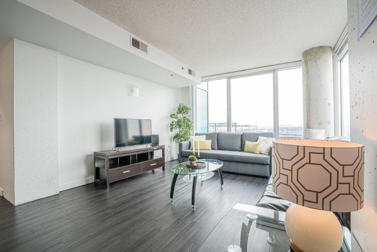Heaven On Baltimore Downtown Fully Furnished Apartments - image 3