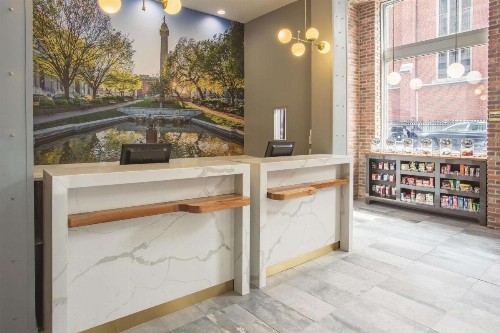 La Quinta by Wyndham Baltimore Downtown - image 6