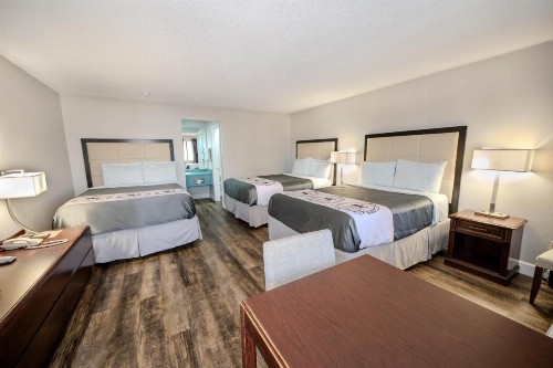 River Oak Inn and Restaurant - image 18