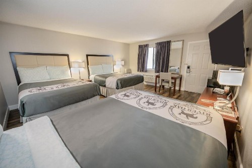 River Oak Inn and Restaurant - image 27