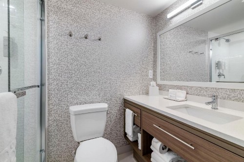 Rodeway Inn Bangor - image 3