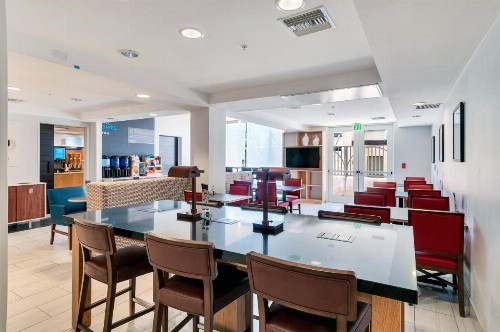 Holiday Inn Express Hotel & Suites Banning an IHG Hotel - image 19