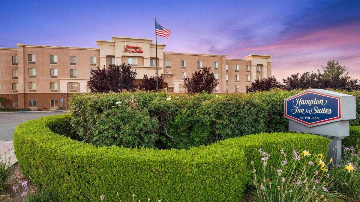 Hampton Inn & Suites Banning/Beaumont - image 3