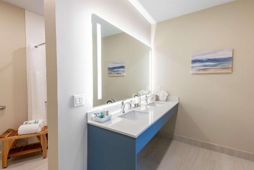 Bluenose Inn - Bar Harbor Hotel - image 11