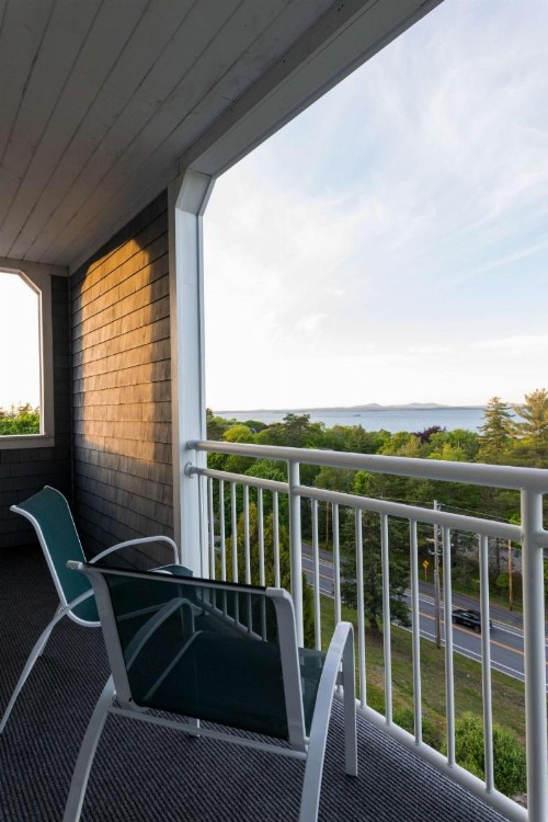 Bluenose Inn - Bar Harbor Hotel - image 18