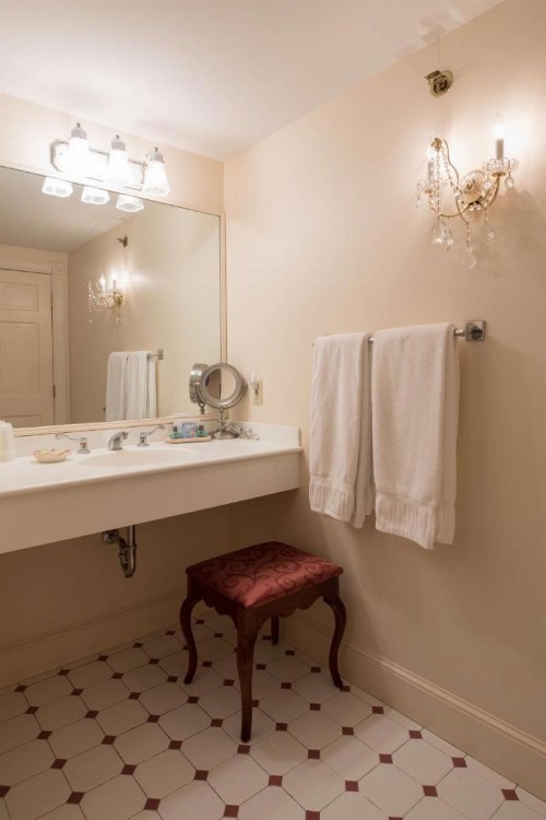 Bluenose Inn - Bar Harbor Hotel - image 31