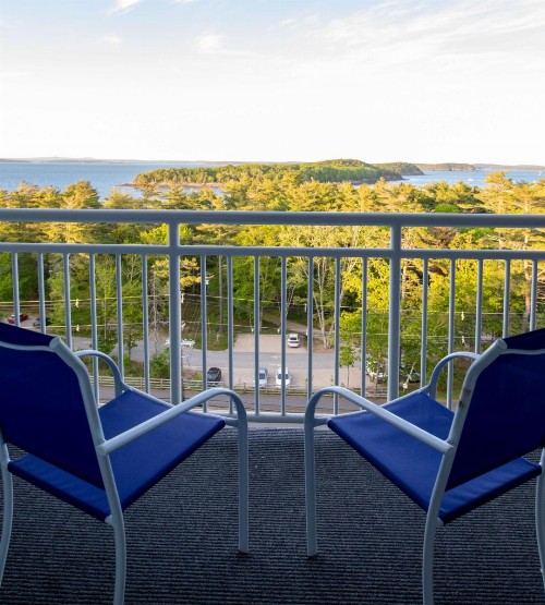 Bluenose Inn - Bar Harbor Hotel - image 33