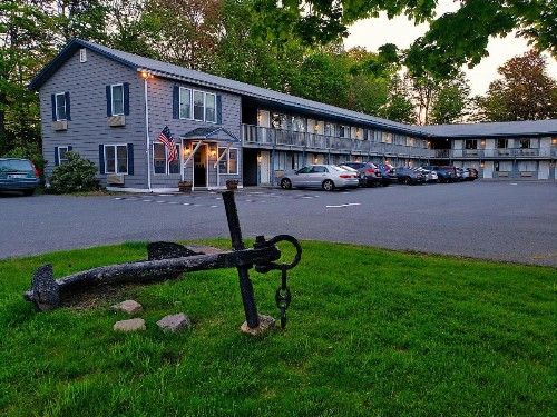 Anchorage Motel - image 18