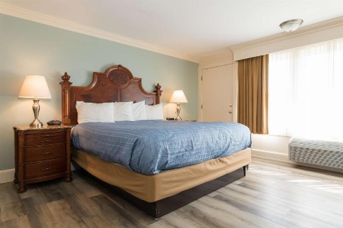 Wonder View Inn - image 12
