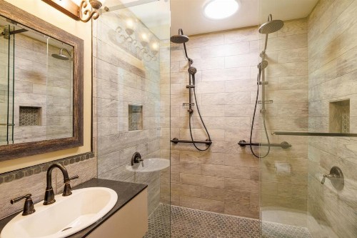 Mira Monte Inn & Suites - image 17