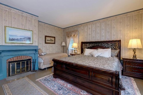 Mira Monte Inn & Suites - image 29