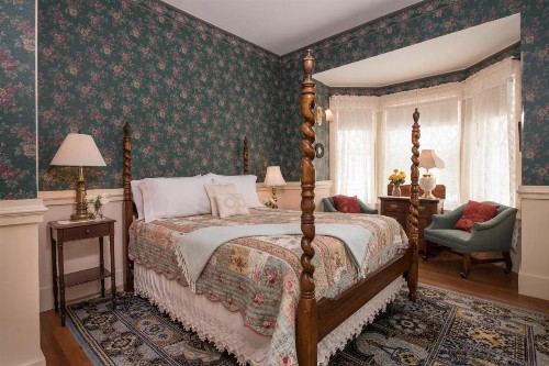 Mira Monte Inn & Suites - image 37