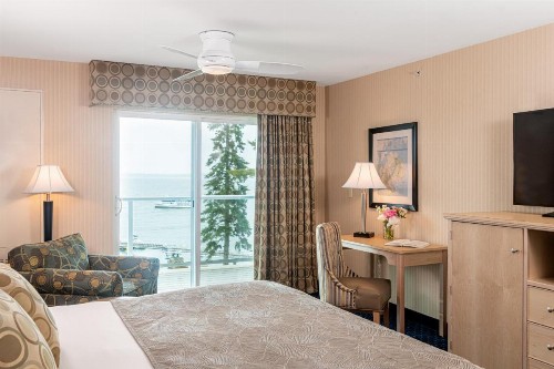 Atlantic Oceanside Hotel & Conference Center - image 18