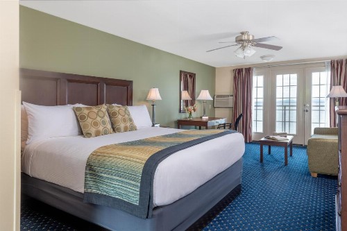 Atlantic Oceanside Hotel & Conference Center - image 20