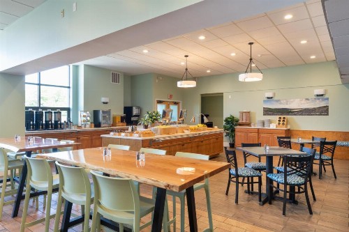 Atlantic Oceanside Hotel & Conference Center - image 25
