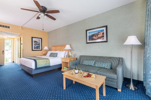 Atlantic Oceanside Hotel & Conference Center - image 34