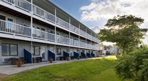 Atlantic Oceanside Hotel & Conference Center - image 9
