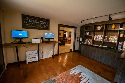 Holiday Inn Bar Harbor Regency Hotel an IHG Hotel - image 26