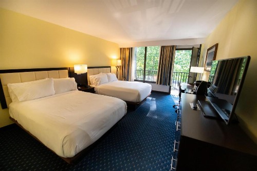 Holiday Inn Bar Harbor Regency Hotel an IHG Hotel - image 3