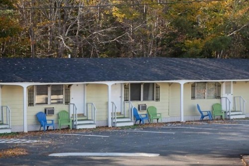 Robbins Motel - image 2