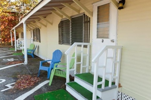 Robbins Motel - image 6