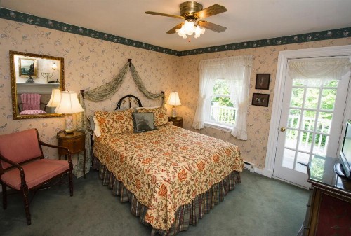 Anne's White Columns Inn - image 21