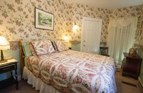 Anne's White Columns Inn - image 48