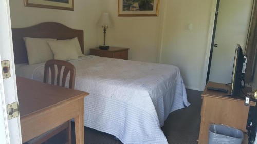 Acadia Ocean View Motel - image 6