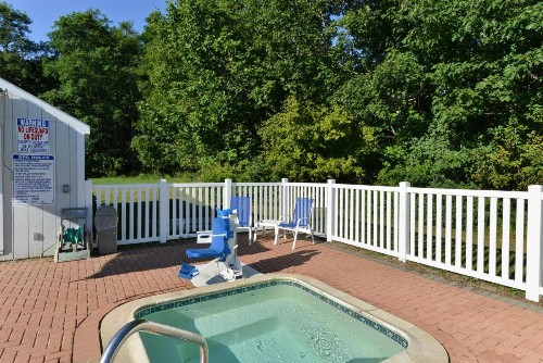 Acadia Inn - image 22