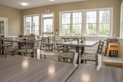 Acadia Inn - image 25