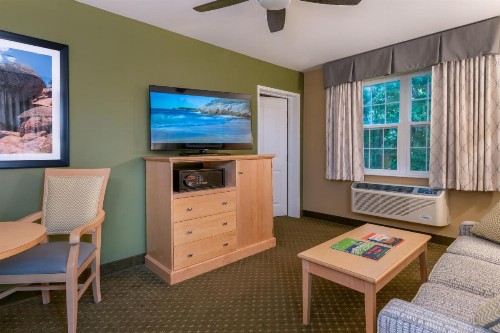 Acadia Inn - image 27