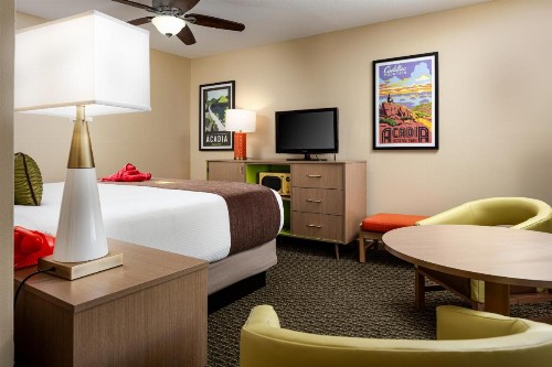 Bar Harbor Motel - image 11