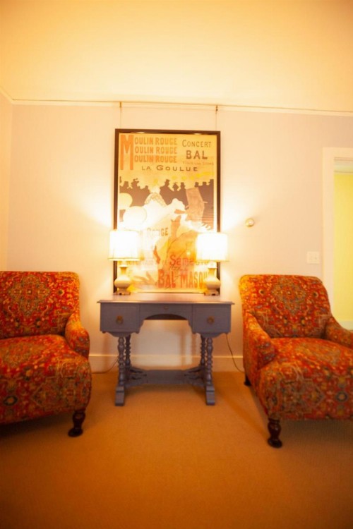 Yellow House Inn - image 35