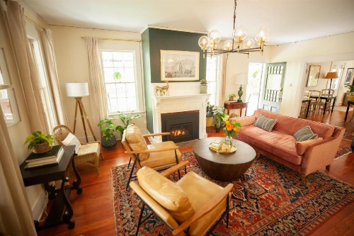 Yellow House Inn - image 48