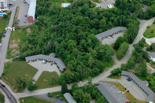 Highbrook Motel - image 27