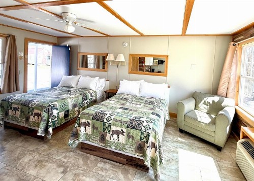 Eden Village Motel and Cottages - image 22
