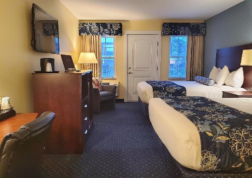 Bar Harbor Manor - image 41