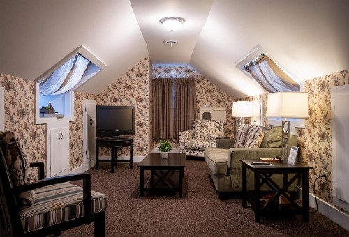 Bar Harbor Manor - image 46