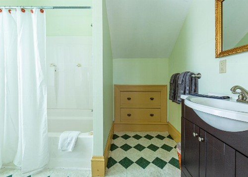 Thornhedge Inn - image 41