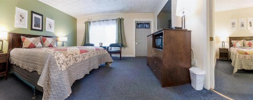 Acadia Pines Motel - image 14