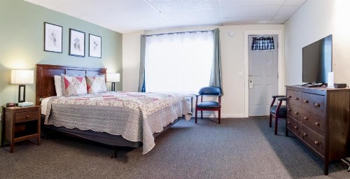 Acadia Pines Motel - image 30