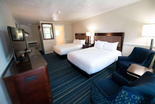 Days Inn by Wyndham Bar Harbor - image 13