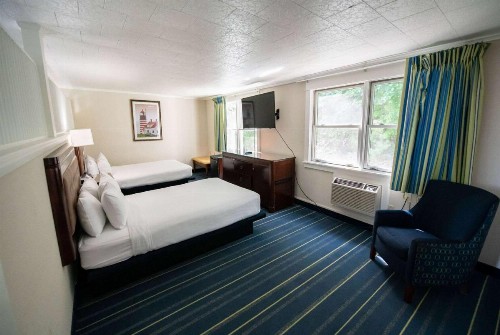 Days Inn by Wyndham Bar Harbor - image 15