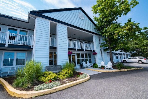 Days Inn by Wyndham Bar Harbor - image 2