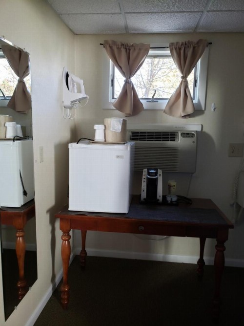 Moseley Cottage Inn and The Town Motel - image 23
