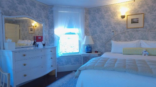 Moseley Cottage Inn and The Town Motel - image 3